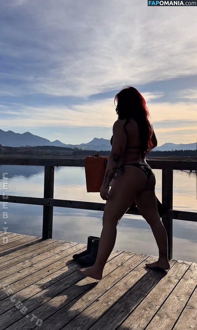 Sophia Thiel / sophia.thiel Çıplak OnlyFans  Sızdırılmış Fotoğraf #8