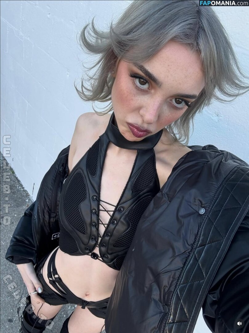 Sophie Powers / https: / sophiep0wers Çıplak OnlyFans  Sızdırılmış Fotoğraf #15