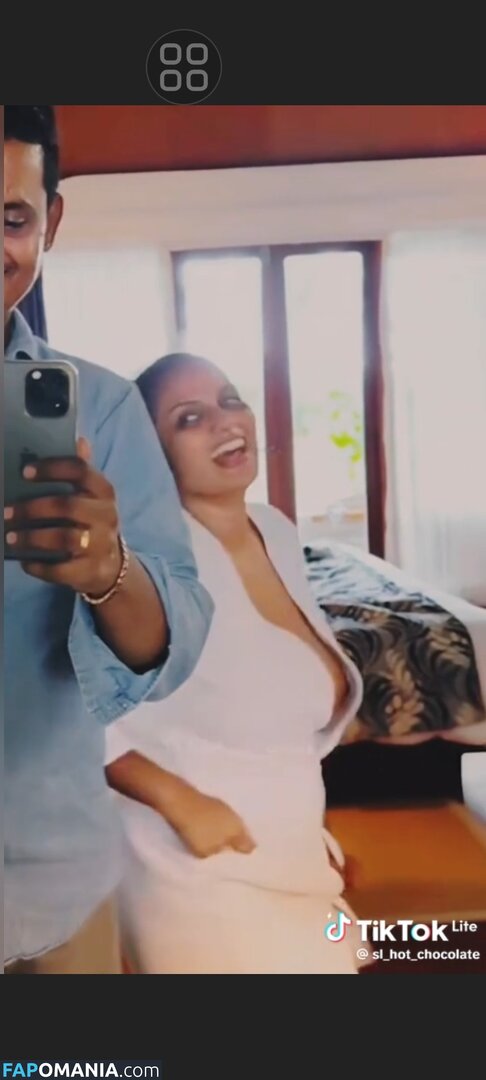 Sri Lanka / Sri Lankan Girls / hashini.guruge / poojaniperera Çıplak OnlyFans  Sızdırılmış Fotoğraf #134