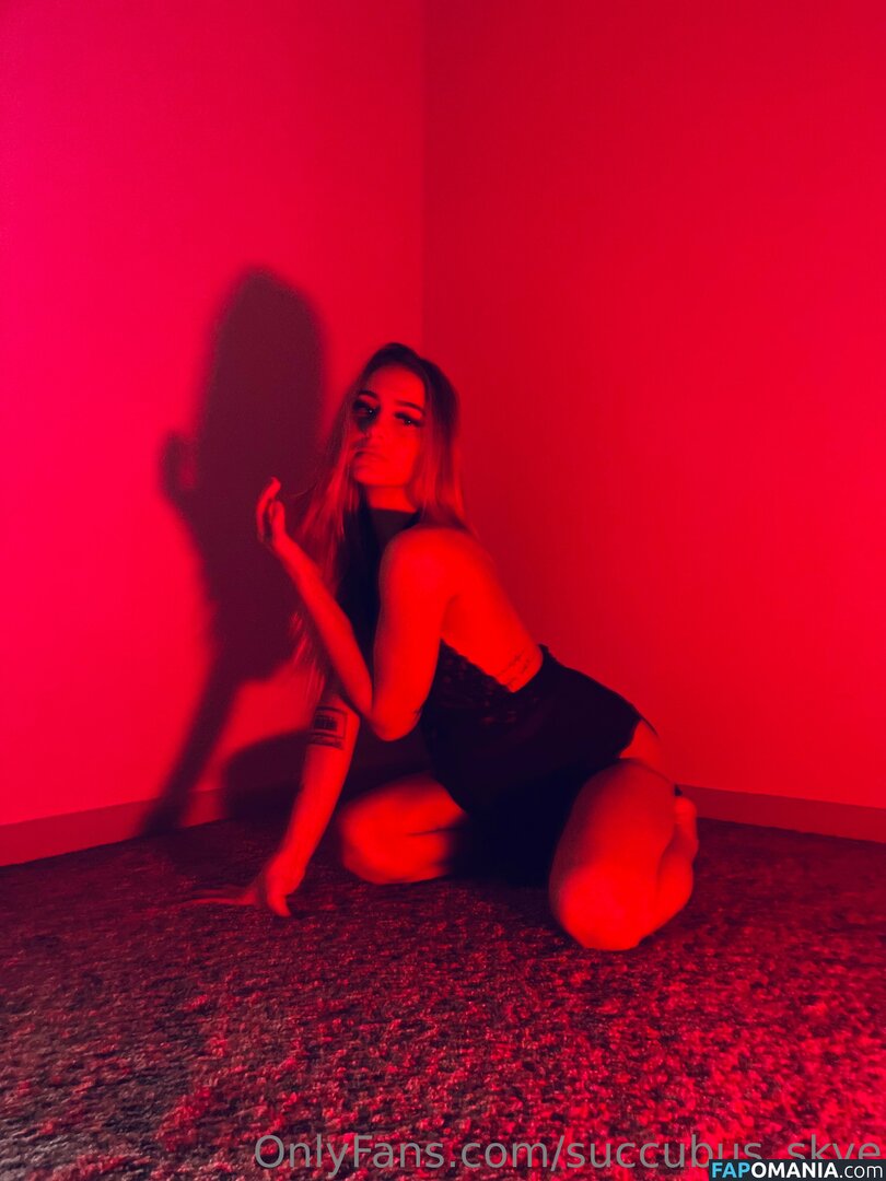 Iheartharlss / Succubus_skye / https: / susbaby1 Çıplak OnlyFans  Sızdırılmış Fotoğraf #1
