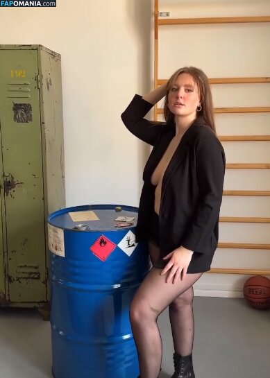 huladew / juliamia_official / suesses.rot Çıplak OnlyFans  Sızdırılmış Fotoğraf #62