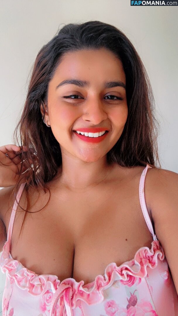 Suhana Khan / __suhuuu__ Çıplak OnlyFans  Sızdırılmış Fotoğraf #1