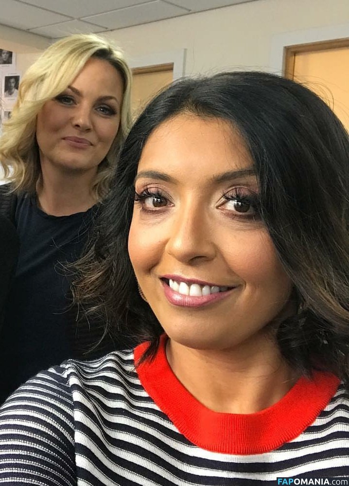 Sunetra Sarker Çıplak OnlyFans  Sızdırılmış Fotoğraf #1