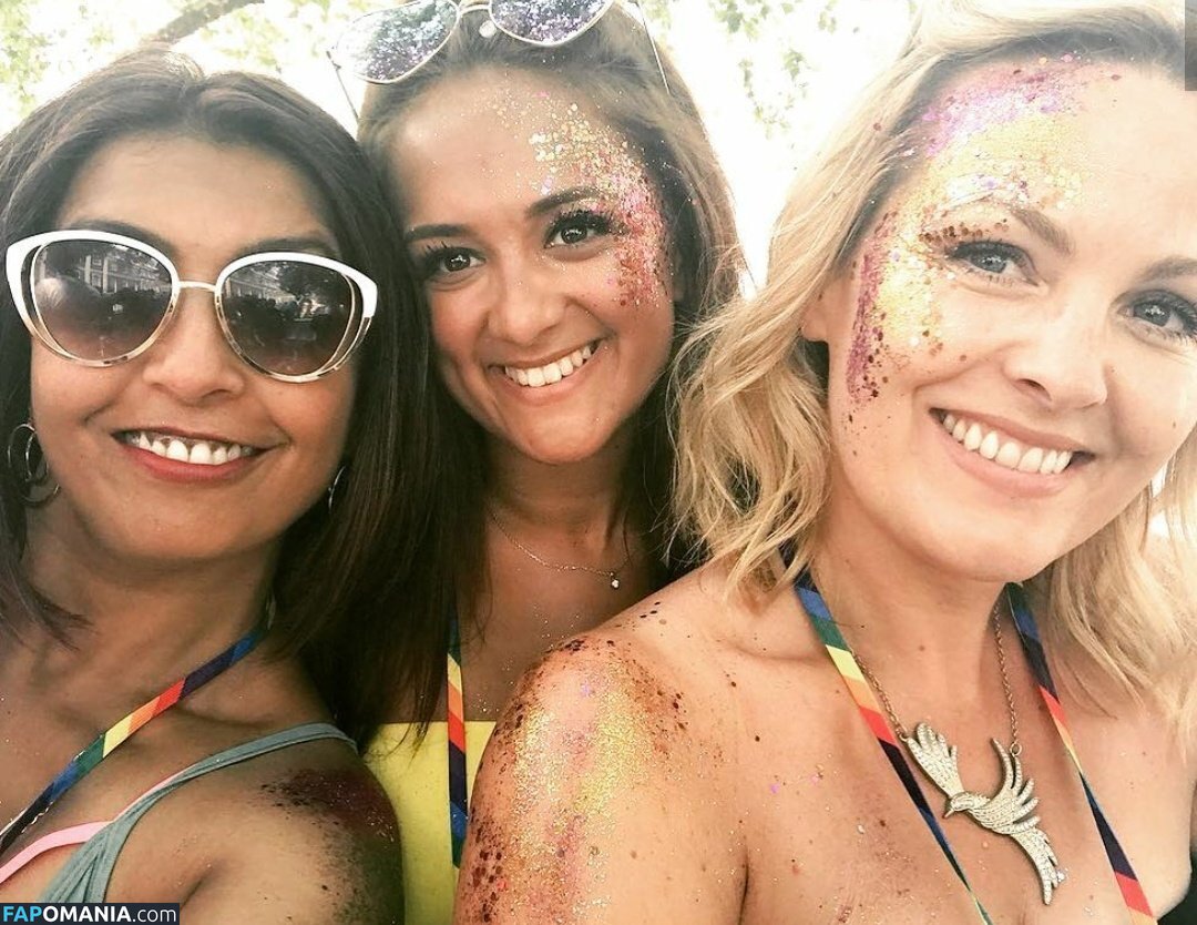 Sunetra Sarker Çıplak OnlyFans  Sızdırılmış Fotoğraf #3