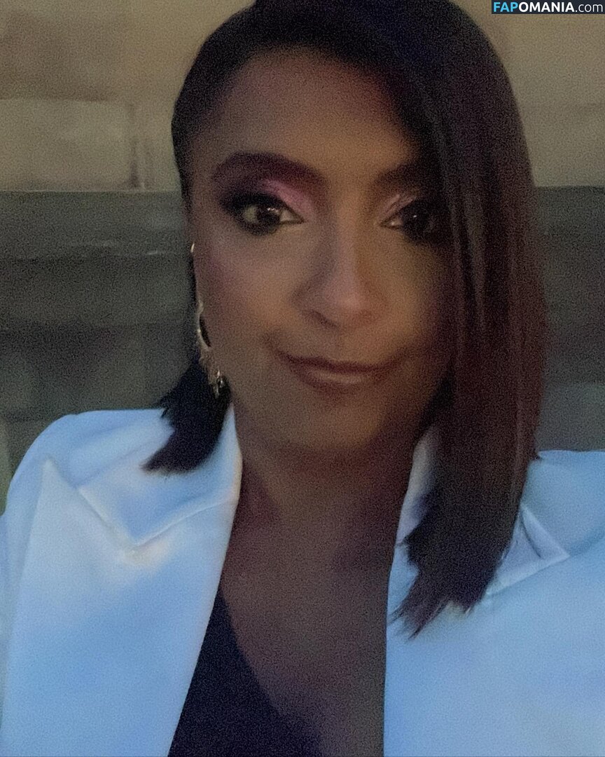 Sunetra Sarker Çıplak OnlyFans  Sızdırılmış Fotoğraf #16