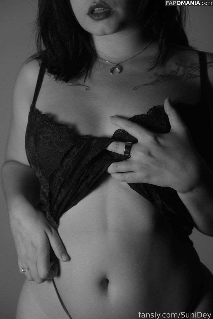 SuniDey / sunidey_ Çıplak OnlyFans  Sızdırılmış Fotoğraf #274