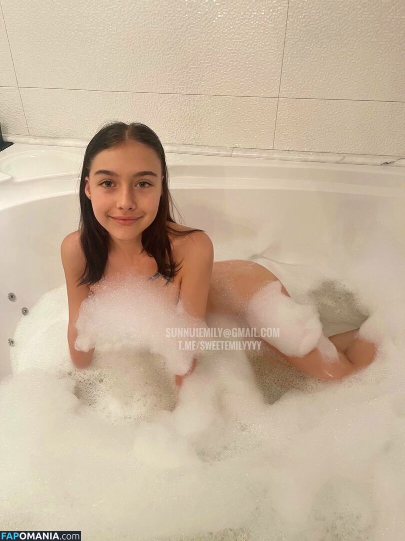 Sunny Emilly / Sunny Emy / SweetEmilyyyy / kylie.little.toes / sunny.emily.backup Çıplak OnlyFans  Sızdırılmış Fotoğraf #12