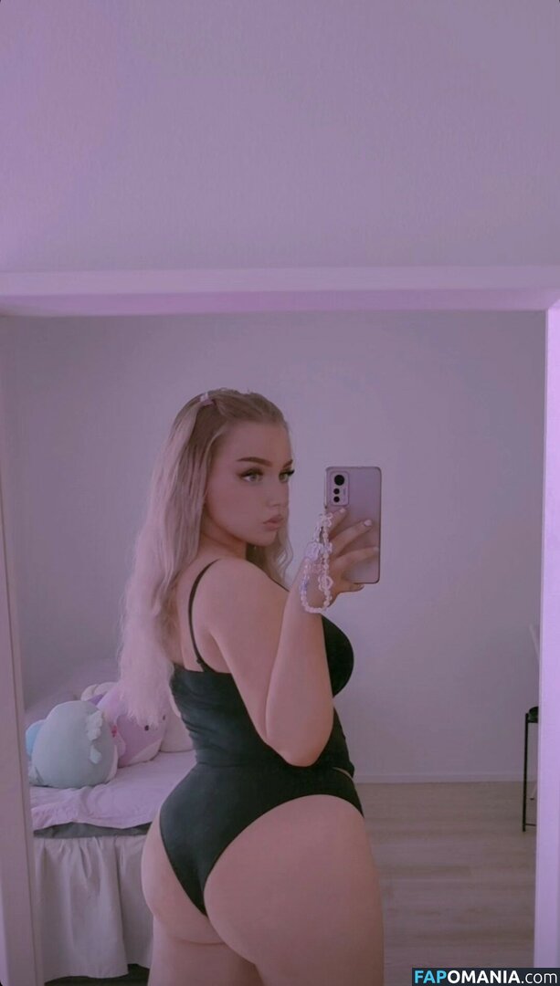 Suvikatariina / Suvikh / suvikatariinah Çıplak OnlyFans  Sızdırılmış Fotoğraf #1