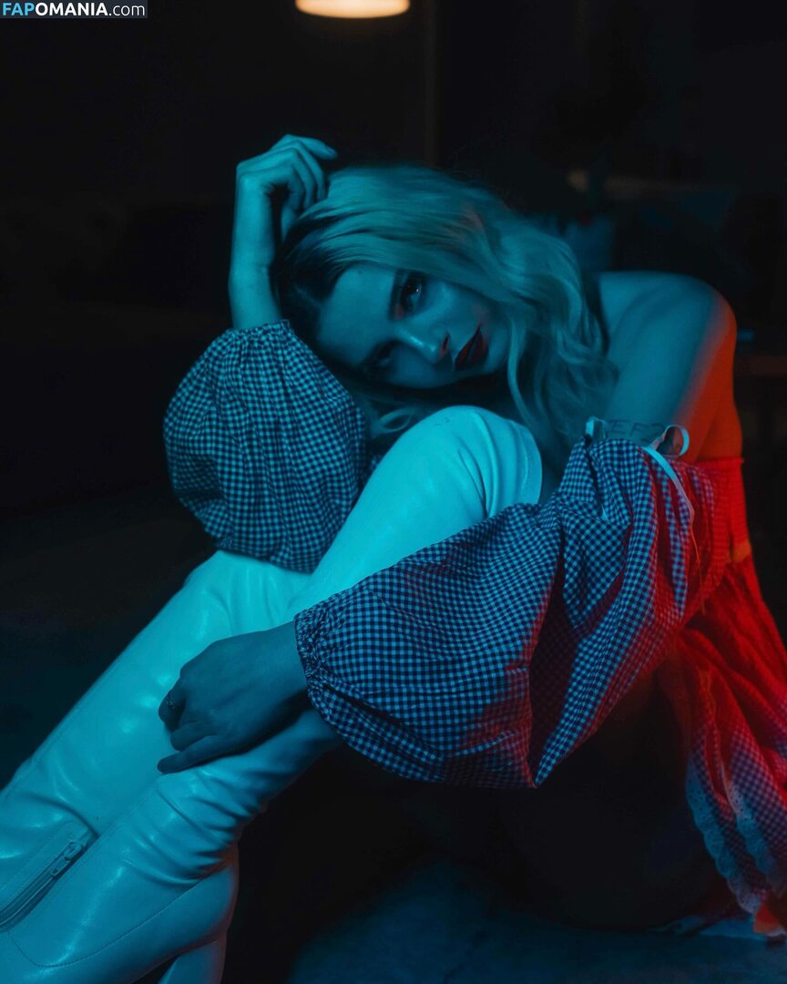 Sweetdistortion / sasha_simple Çıplak OnlyFans  Sızdırılmış Fotoğraf #2