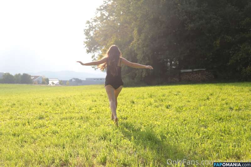 Swiss-Girl / https: / swiss-girl-vip / swissgirlvanessa Çıplak OnlyFans  Sızdırılmış Fotoğraf #15