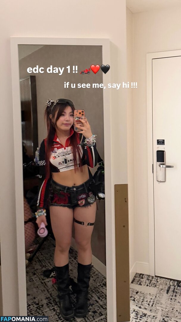 Syraphic Çıplak OnlyFans  Sızdırılmış Fotoğraf #1