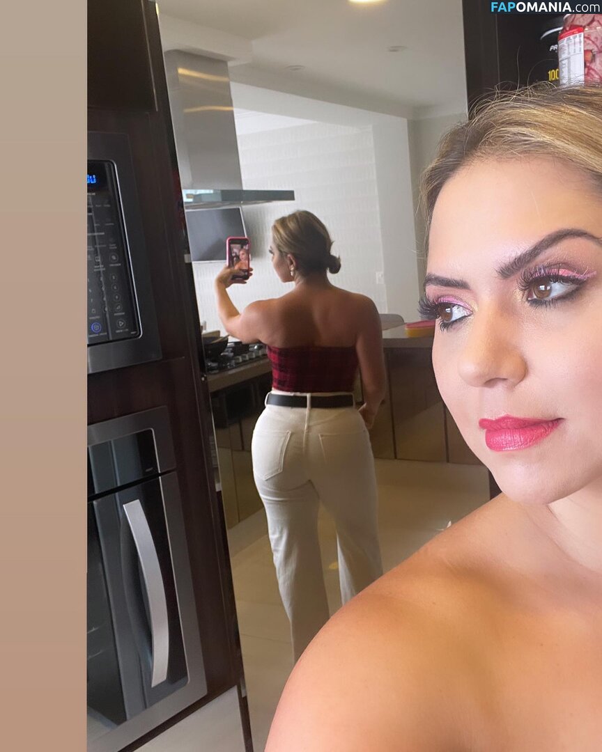 Tati Cariani / taticariani_nutri Çıplak OnlyFans  Sızdırılmış Fotoğraf #8