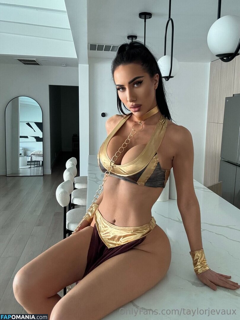 Taylor Jevaux / taylorjevaux Çıplak OnlyFans  Sızdırılmış Fotoğraf #4