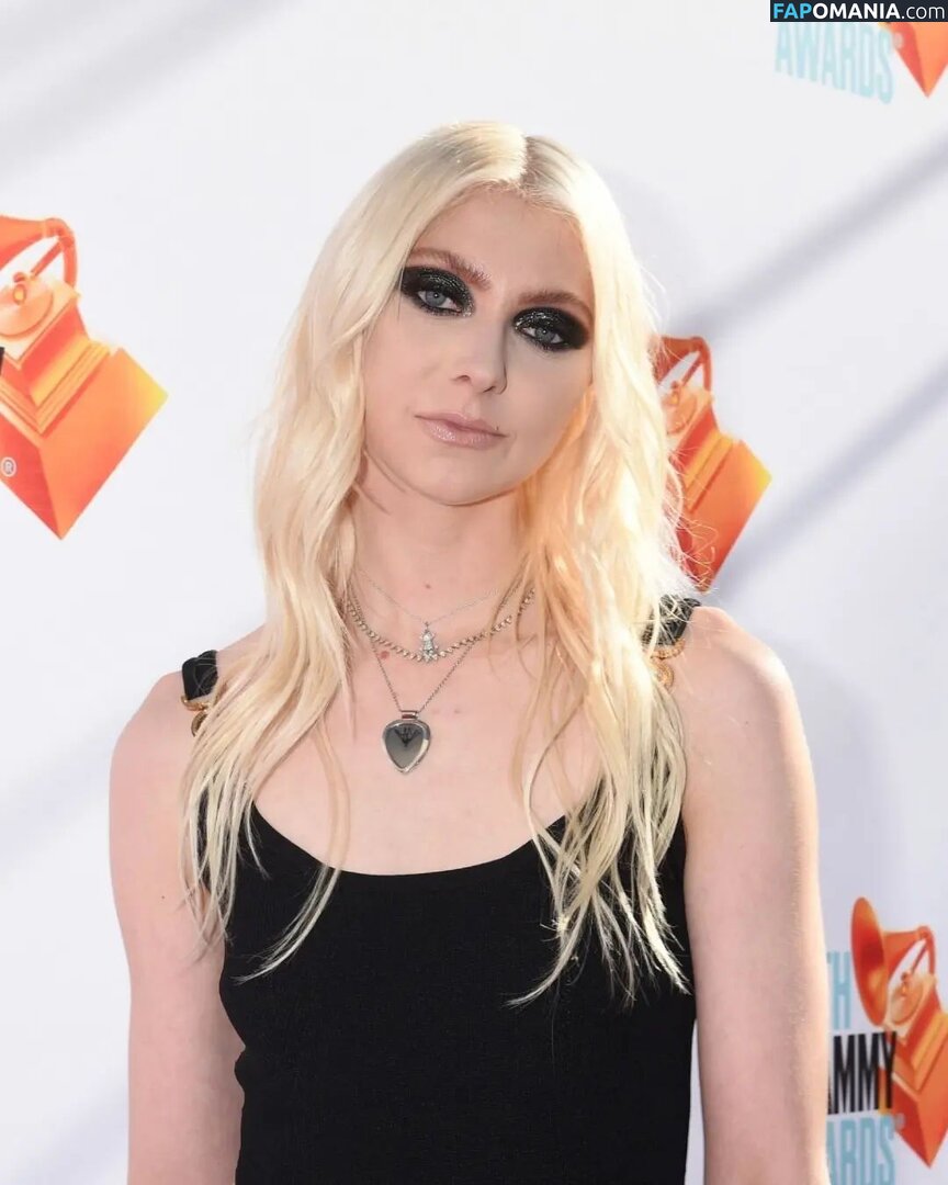 Taylor Momsen / aryelsoul / taylormomsen Çıplak OnlyFans  Sızdırılmış Fotoğraf #713