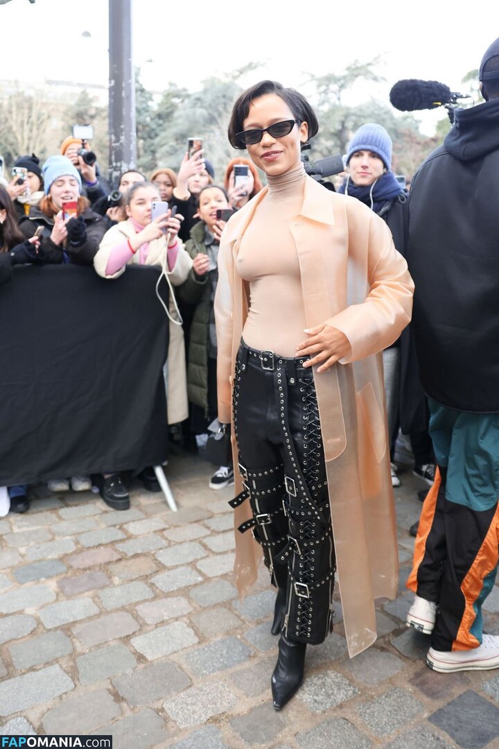 Taylor Russell / tayrussell / tyrussell Çıplak OnlyFans  Sızdırılmış Fotoğraf #7