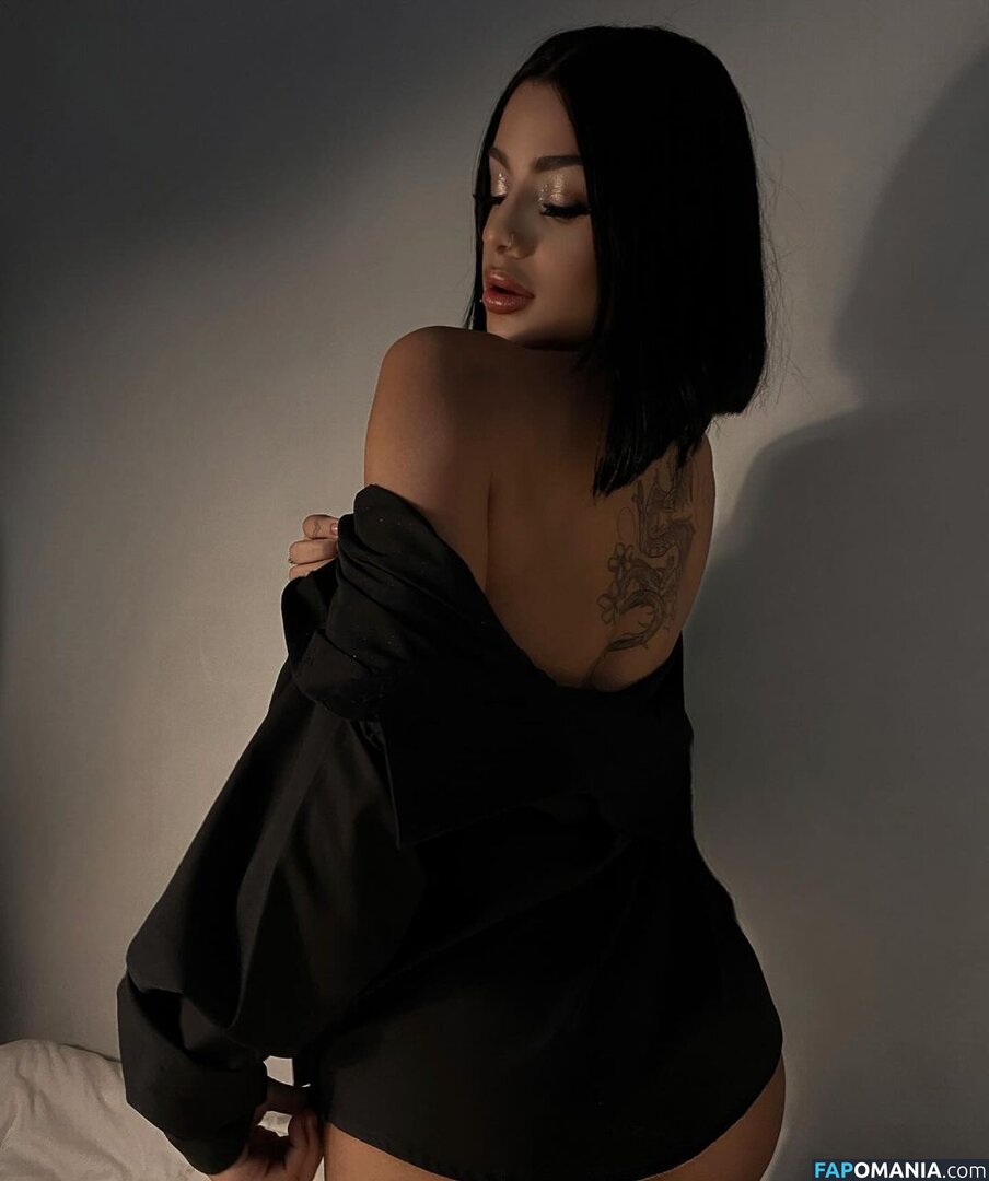 Thaina Rocha / thainaaroch Çıplak OnlyFans  Sızdırılmış Fotoğraf #3