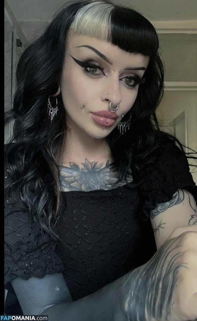 ThatLivingDeadGxrl Çıplak OnlyFans  Sızdırılmış Fotoğraf #3