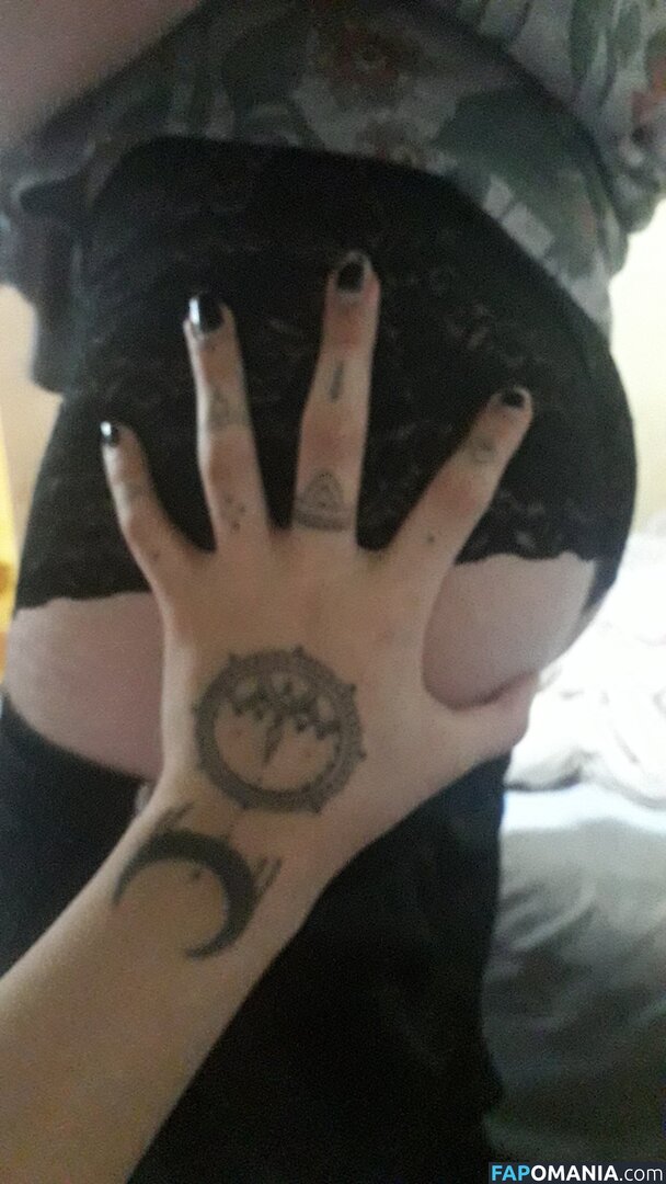 therubymoon / therubymoon7 / therubymoonz Çıplak OnlyFans  Sızdırılmış Fotoğraf #3