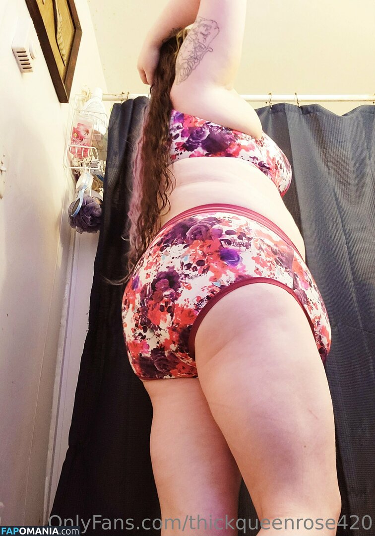 thickqueenrose420 / throatqueen420 Çıplak OnlyFans  Sızdırılmış Fotoğraf #17