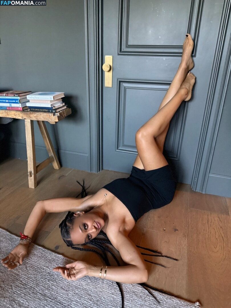 Tia Mowry / tiamowry Çıplak OnlyFans  Sızdırılmış Fotoğraf #5