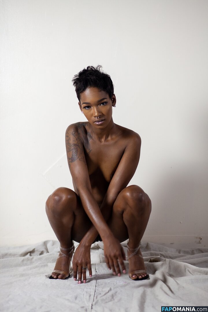 TheRealTiaReid / Tia Reid / corpsdedieu / https: / officialtiareid Çıplak OnlyFans  Sızdırılmış Fotoğraf #14