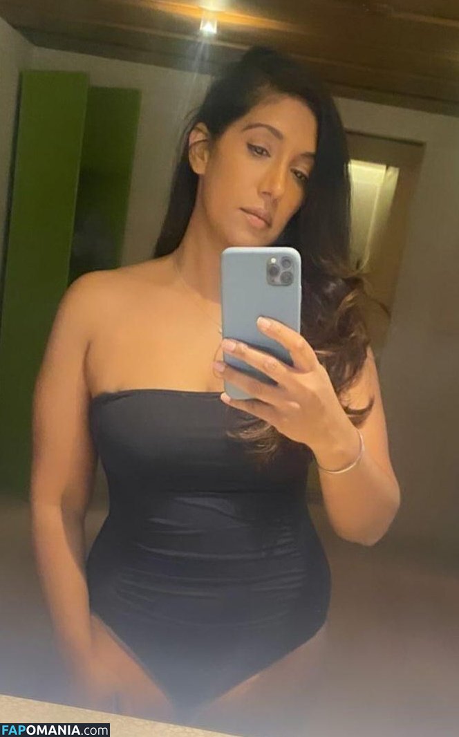Tina Daheley / https: / tinadaheley Çıplak OnlyFans  Sızdırılmış Fotoğraf #13
