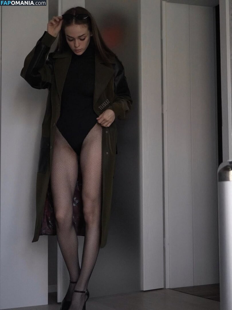 tlisliz Çıplak OnlyFans  Sızdırılmış Fotoğraf #2