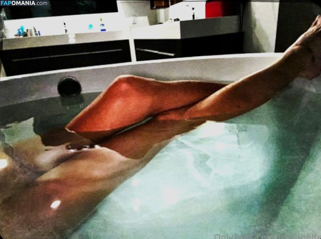 Cylon / Tricia Helfer / https: / officialtriciahelfer / triciahelfer Çıplak OnlyFans  Sızdırılmış Fotoğraf #189