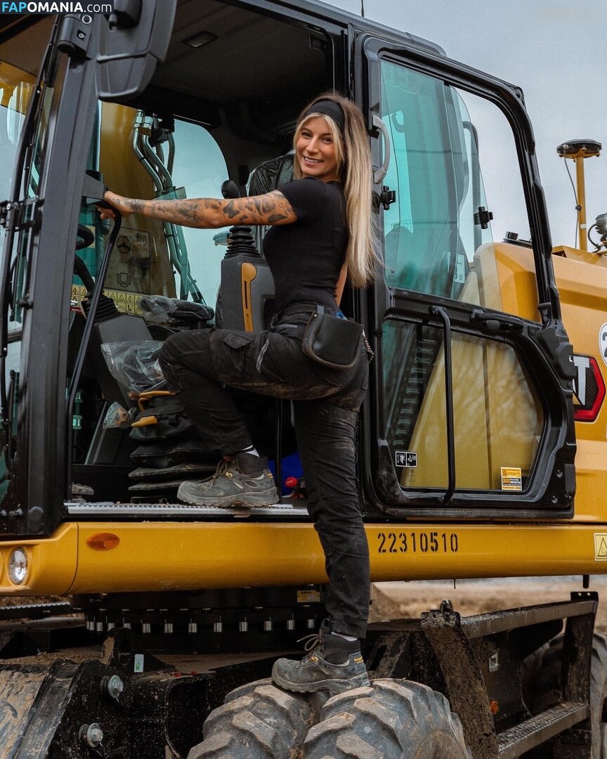 Tschulique Çıplak OnlyFans  Sızdırılmış Fotoğraf #13