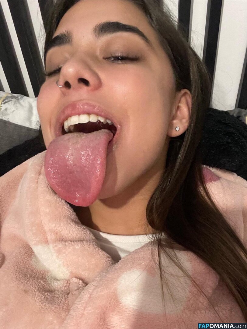 longuetongueegirl_ / noaablaancoo / u489105211 Çıplak OnlyFans  Sızdırılmış Fotoğraf #2