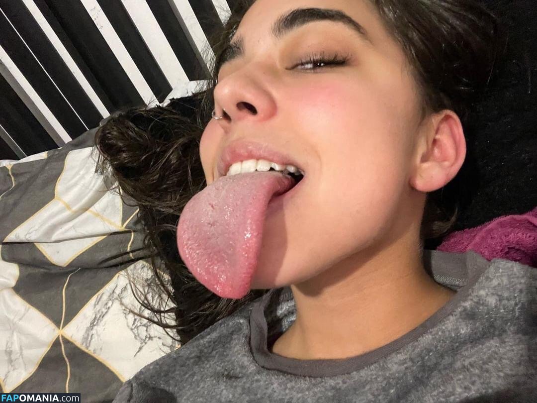 longuetongueegirl_ / noaablaancoo / u489105211 Çıplak OnlyFans  Sızdırılmış Fotoğraf #5