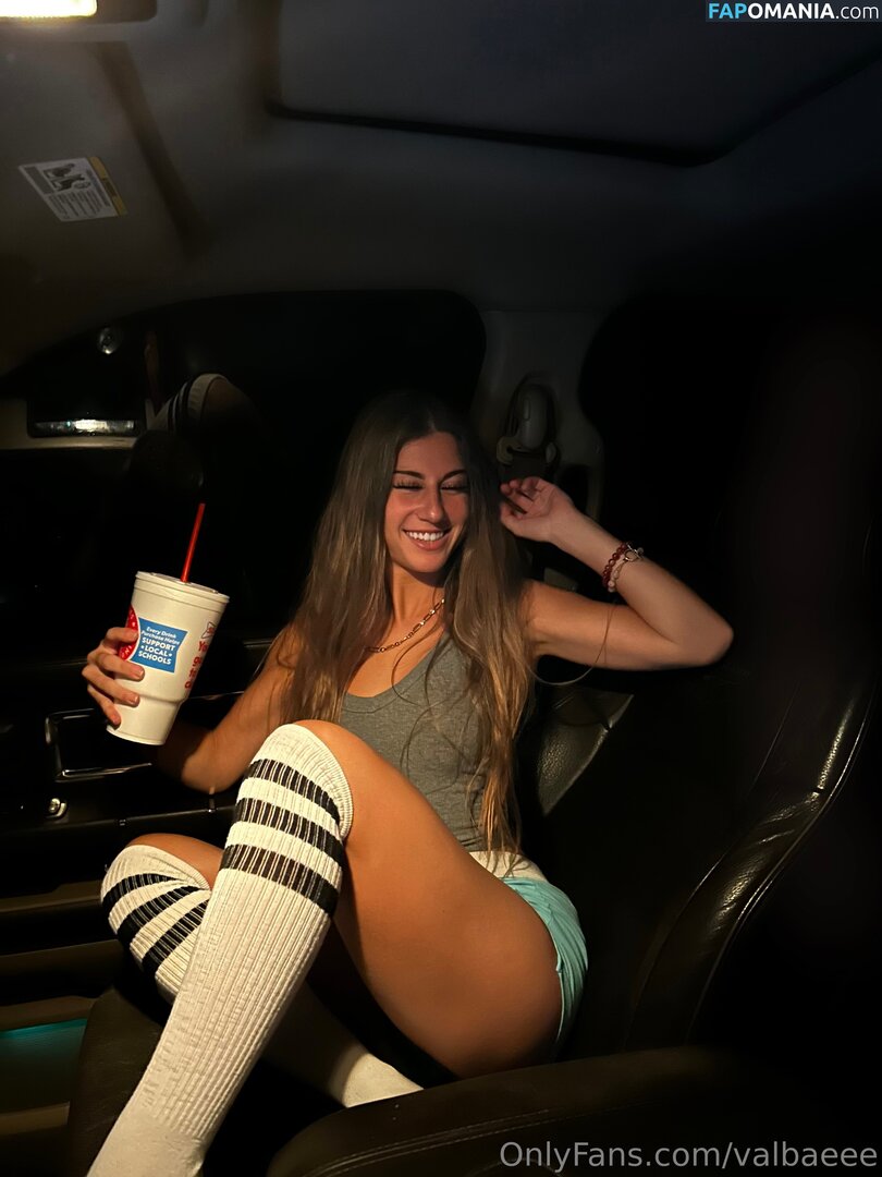 valbaeee Çıplak OnlyFans  Sızdırılmış Fotoğraf #1