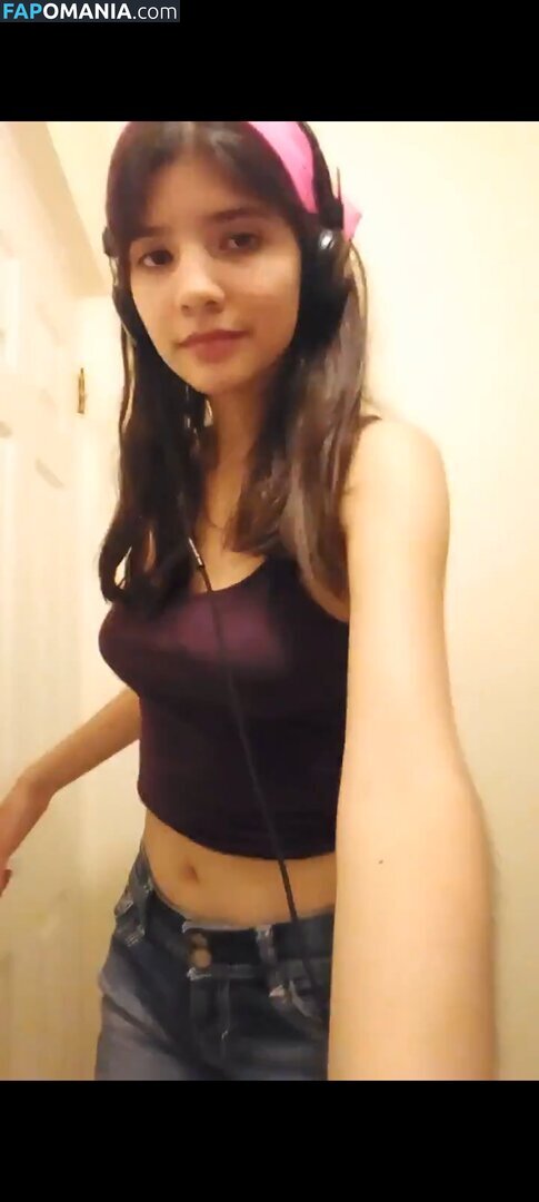ValeCast0705 / Valeria Castañeda Çıplak OnlyFans  Sızdırılmış Fotoğraf #1