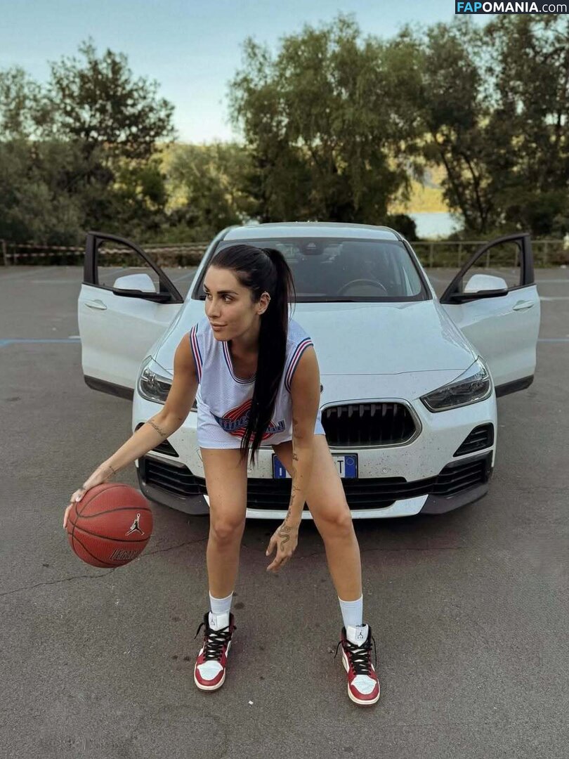 Valentina Vignali / valentinavignali Çıplak OnlyFans  Sızdırılmış Fotoğraf #4