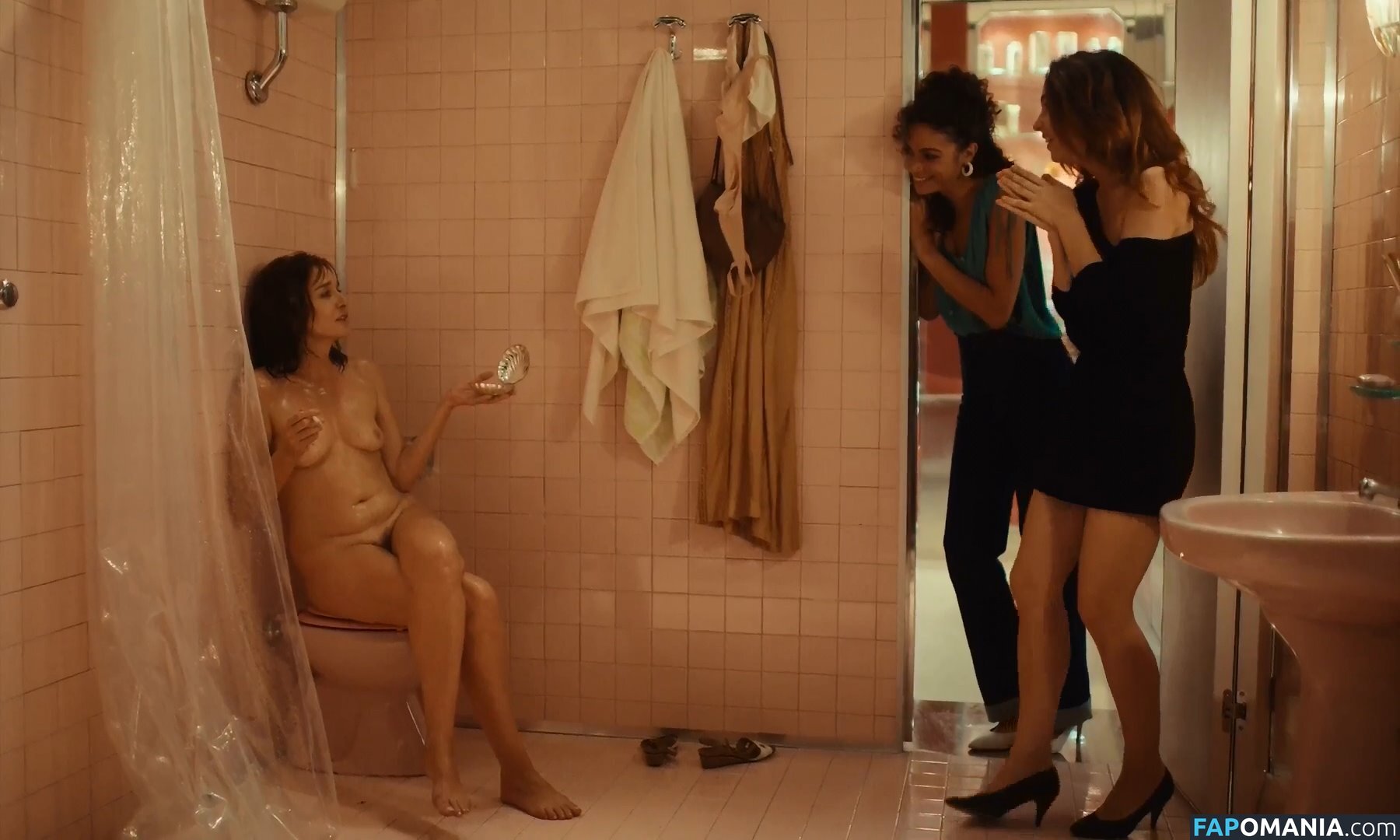 Valeria Golino Çıplak OnlyFans  Sızdırılmış Fotoğraf #7