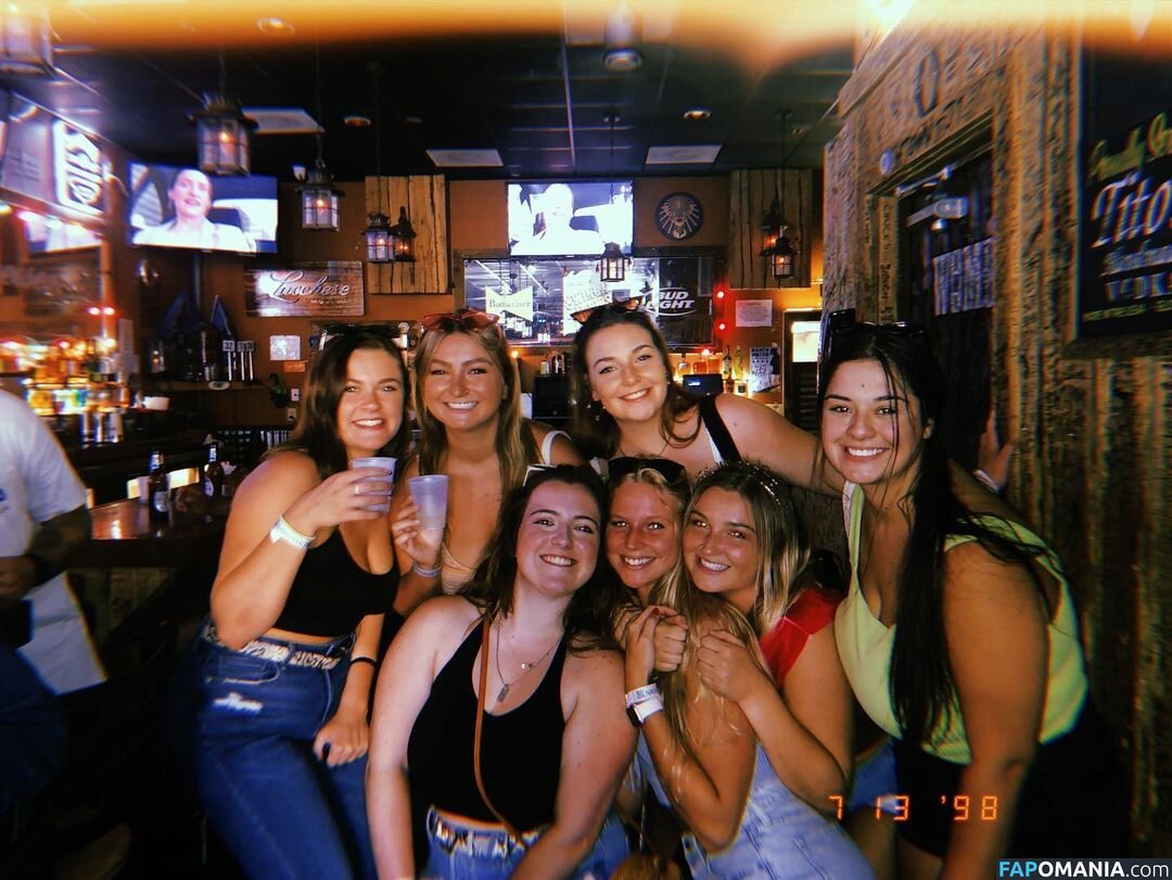 Valerie / valerie.c_ / valerieq01 Çıplak OnlyFans  Sızdırılmış Fotoğraf #27