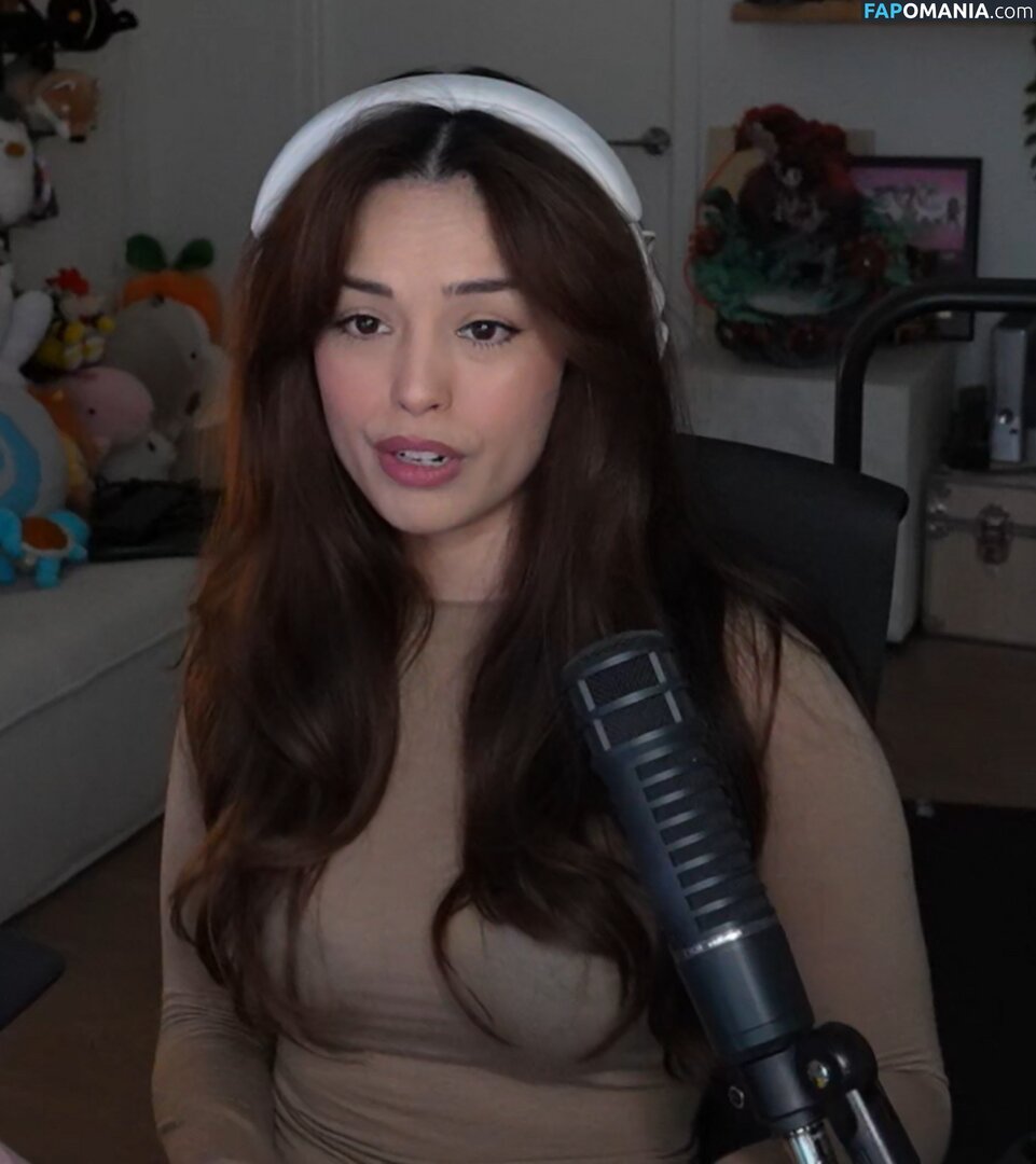 Valkyrae Çıplak OnlyFans  Sızdırılmış Fotoğraf #8