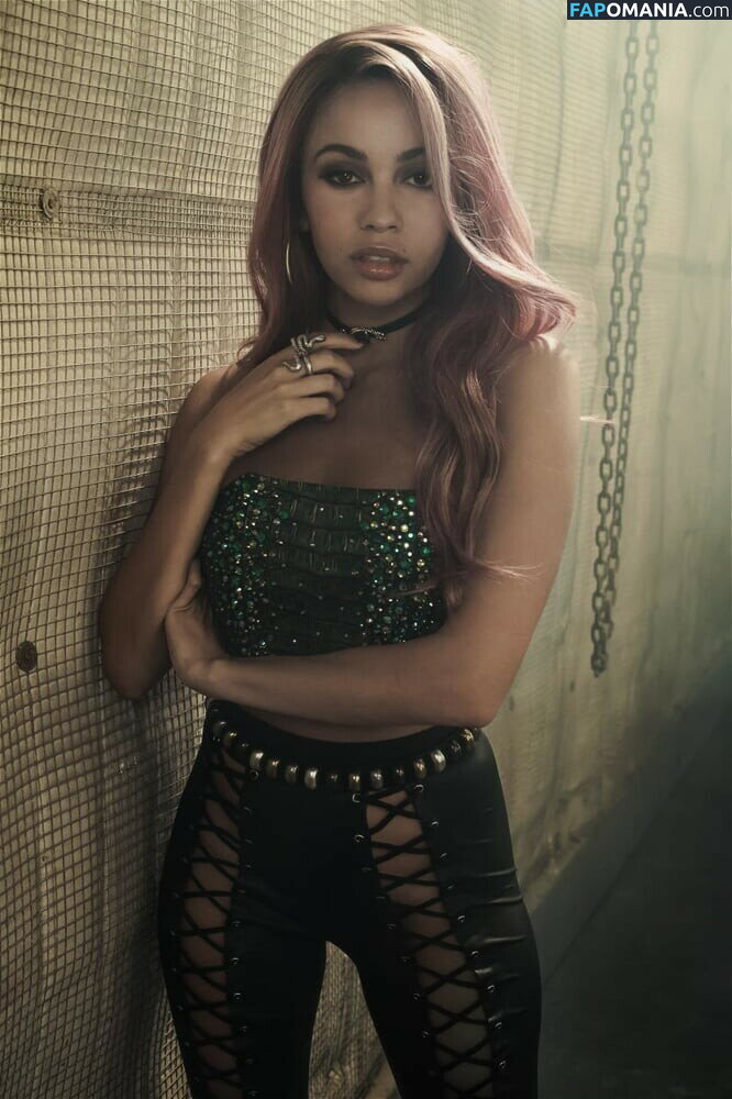 Vanessa Morgan / vanessamorgan Çıplak OnlyFans  Sızdırılmış Fotoğraf #90