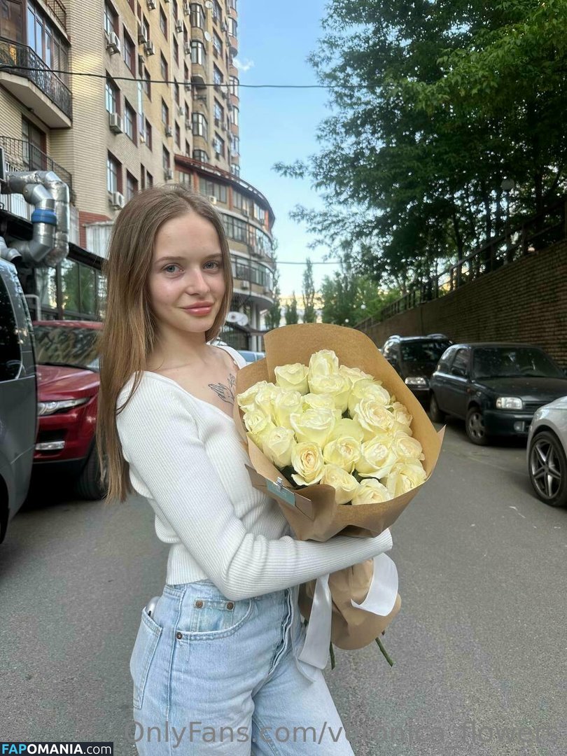 mzlovinmyself / veronica_flowers Çıplak OnlyFans  Sızdırılmış Fotoğraf #11