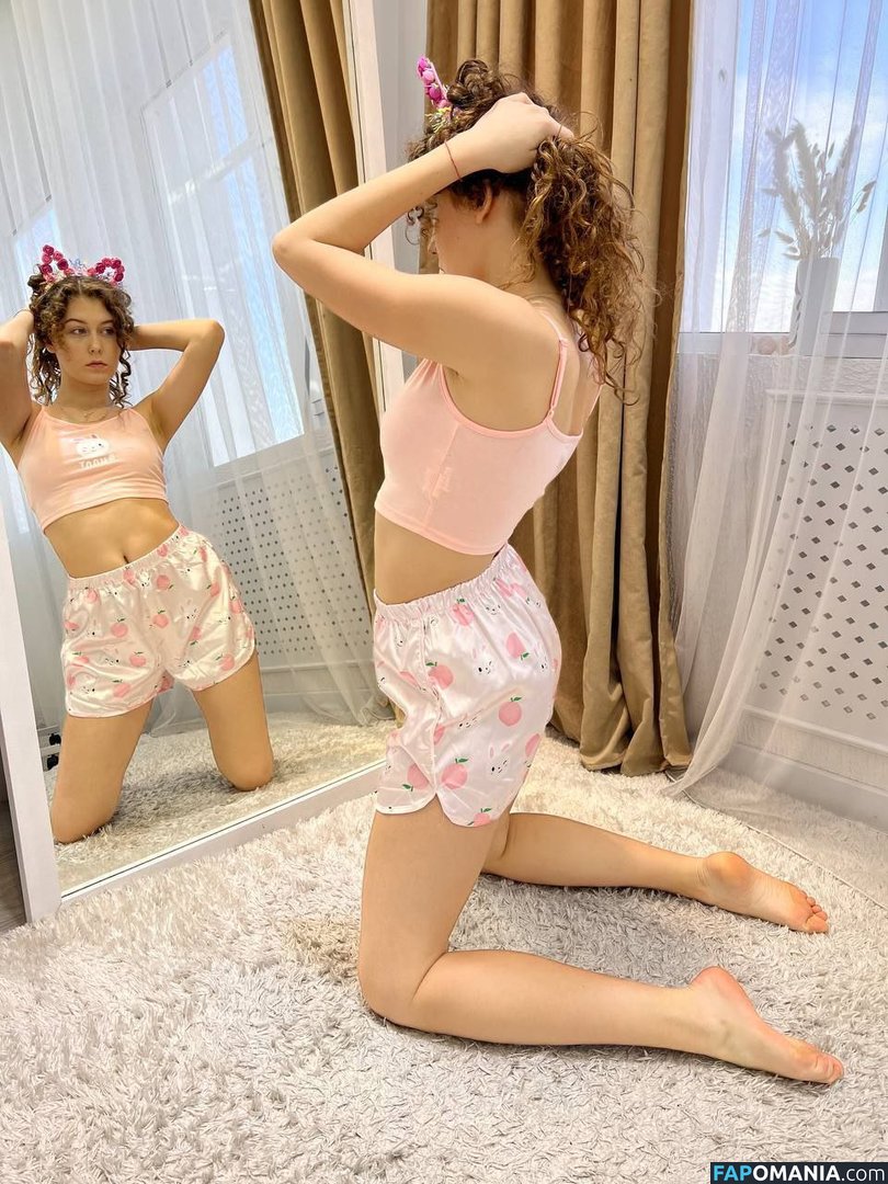 _vitaniemi01 / bloom.xvi / nayane_vitali01 / vitaniemi Çıplak OnlyFans  Sızdırılmış Fotoğraf #152