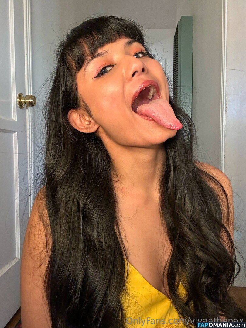 followvivaathena / vivaathenax Çıplak OnlyFans  Sızdırılmış Fotoğraf #3