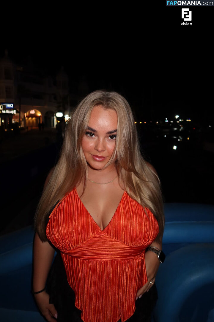 Vivian Bron / Vivianlilanebron / vivianlilianebron Çıplak OnlyFans  Sızdırılmış Fotoğraf #4