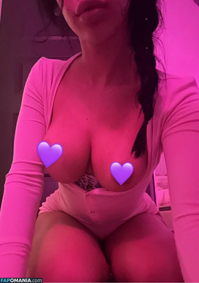 Vivianemilyy / Yourfavvv14 Çıplak OnlyFans  Sızdırılmış Fotoğraf #7