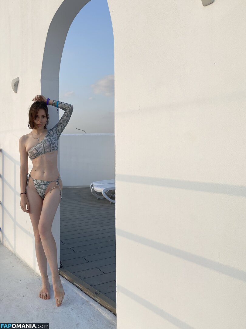 Vlada Vasuhno Çıplak OnlyFans  Sızdırılmış Fotoğraf #5