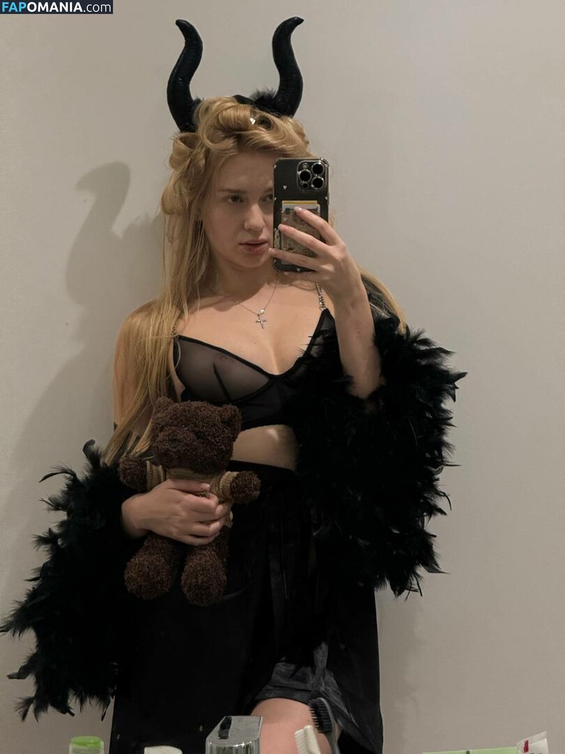 Vlada Dobryak / Vladababy / Vladaelfie Çıplak OnlyFans  Sızdırılmış Fotoğraf #322