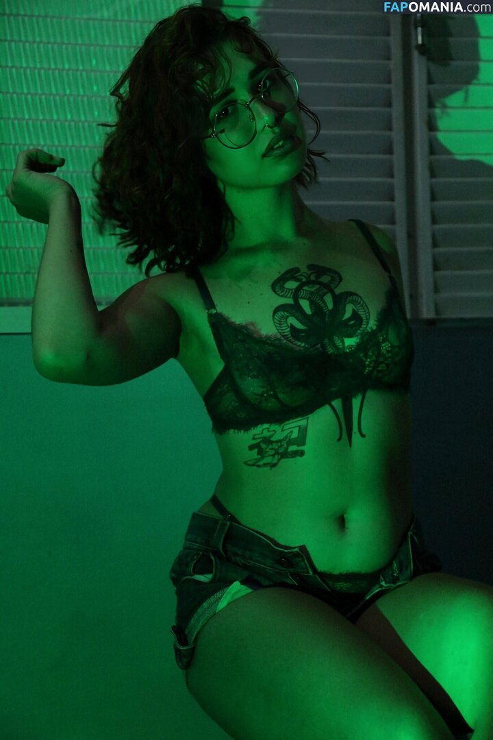 Von Poison / VonPoison_ / https: / von_poison / vonpoison Çıplak OnlyFans  Sızdırılmış Fotoğraf #3