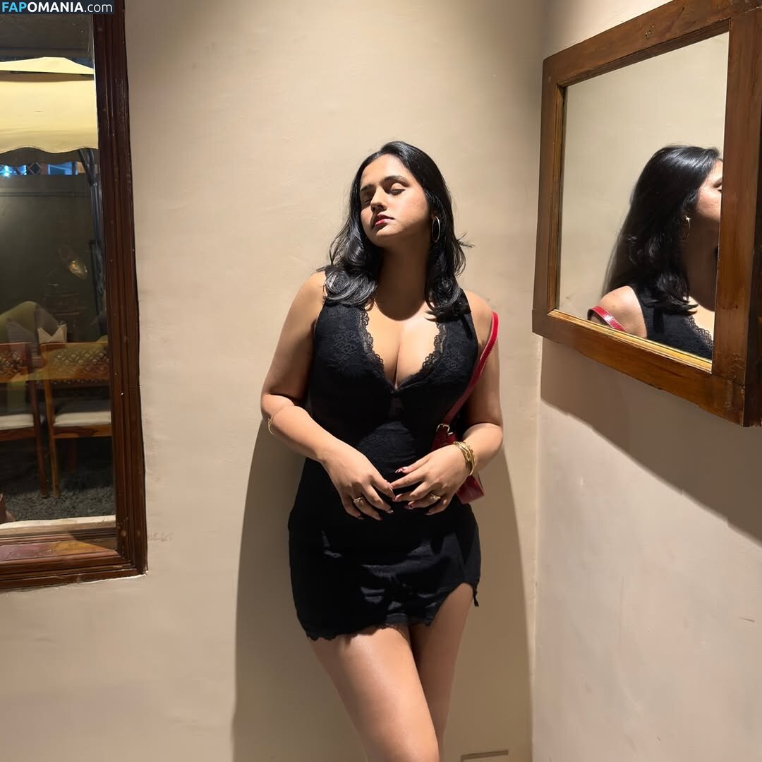 Vrinda Vinod / https: / vrinda__vinod Çıplak OnlyFans  Sızdırılmış Fotoğraf #7