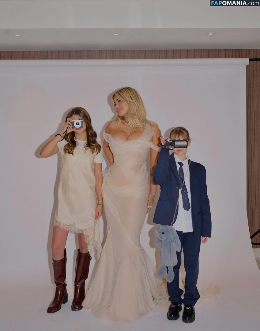 Icardi / Wanda Nara / badbitchwan / wanda_nara / wanditanara Çıplak OnlyFans  Sızdırılmış Fotoğraf #533