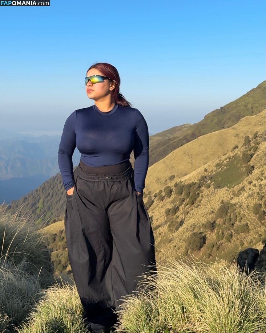 Wanderlust.rawat / ammu_rawat19 Çıplak OnlyFans  Sızdırılmış Fotoğraf #7