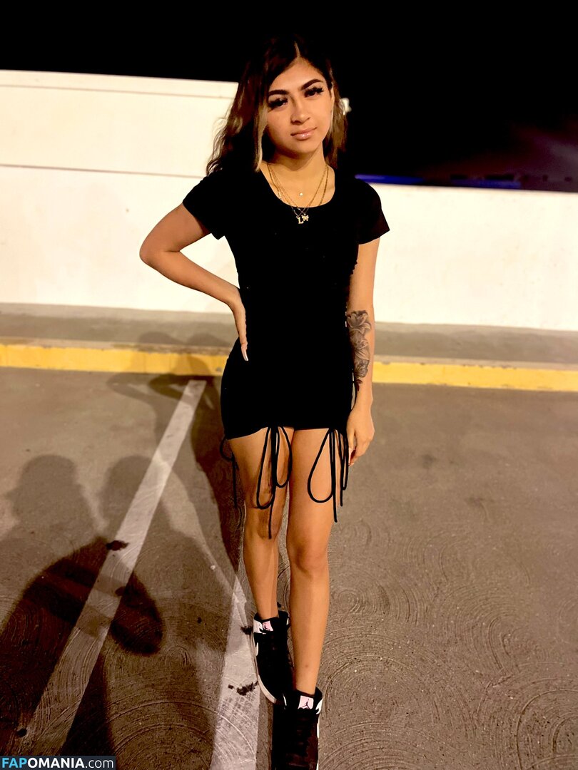 LisvedGarcia / https: / lizved._.47 / wetttassliz Çıplak OnlyFans  Sızdırılmış Fotoğraf #3